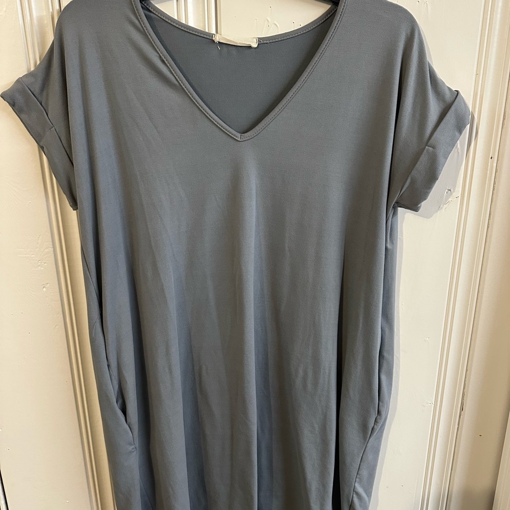 Elegant Gray V-Neck Women's Top